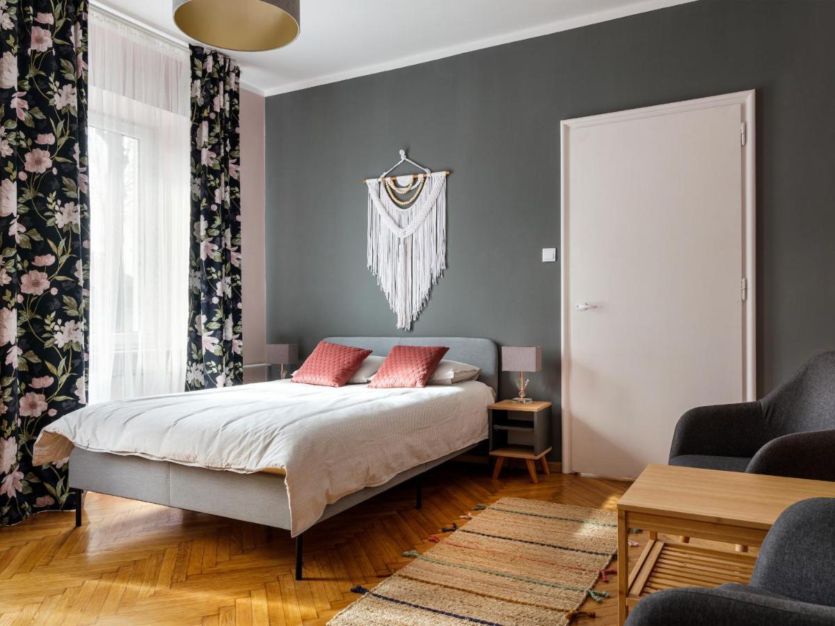 Apartament Zakatek Z Dwiema Sypialniami Bielsko-Biała Exterior photo